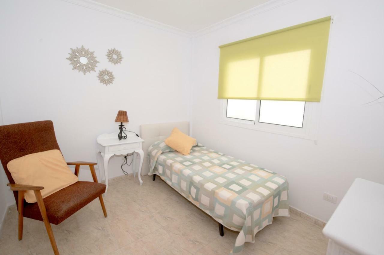 Apartamento La casa de la Playa con wifi y 3 dormitorios Arinaga Exterior foto